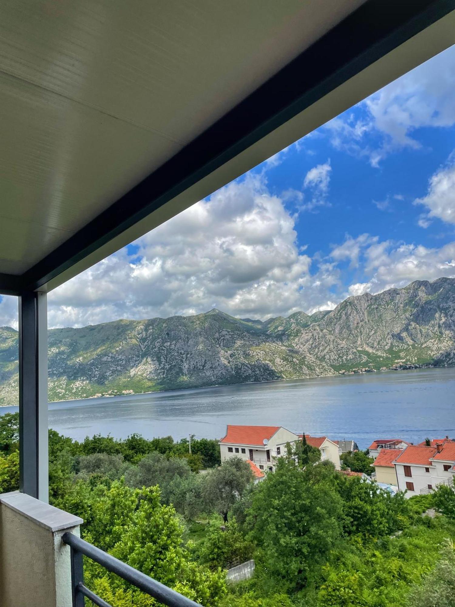Apartments Krivokapic Prcanj With Bay View Kotor Bagian luar foto